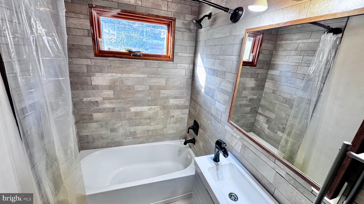 129 JALAPA TRAIL, WINCHESTER, Virginia 22602, 3 Bedrooms Bedrooms, ,2 BathroomsBathrooms,Residential,For sale,129 JALAPA TRAIL,VAFV2024642 MLS # VAFV2024642