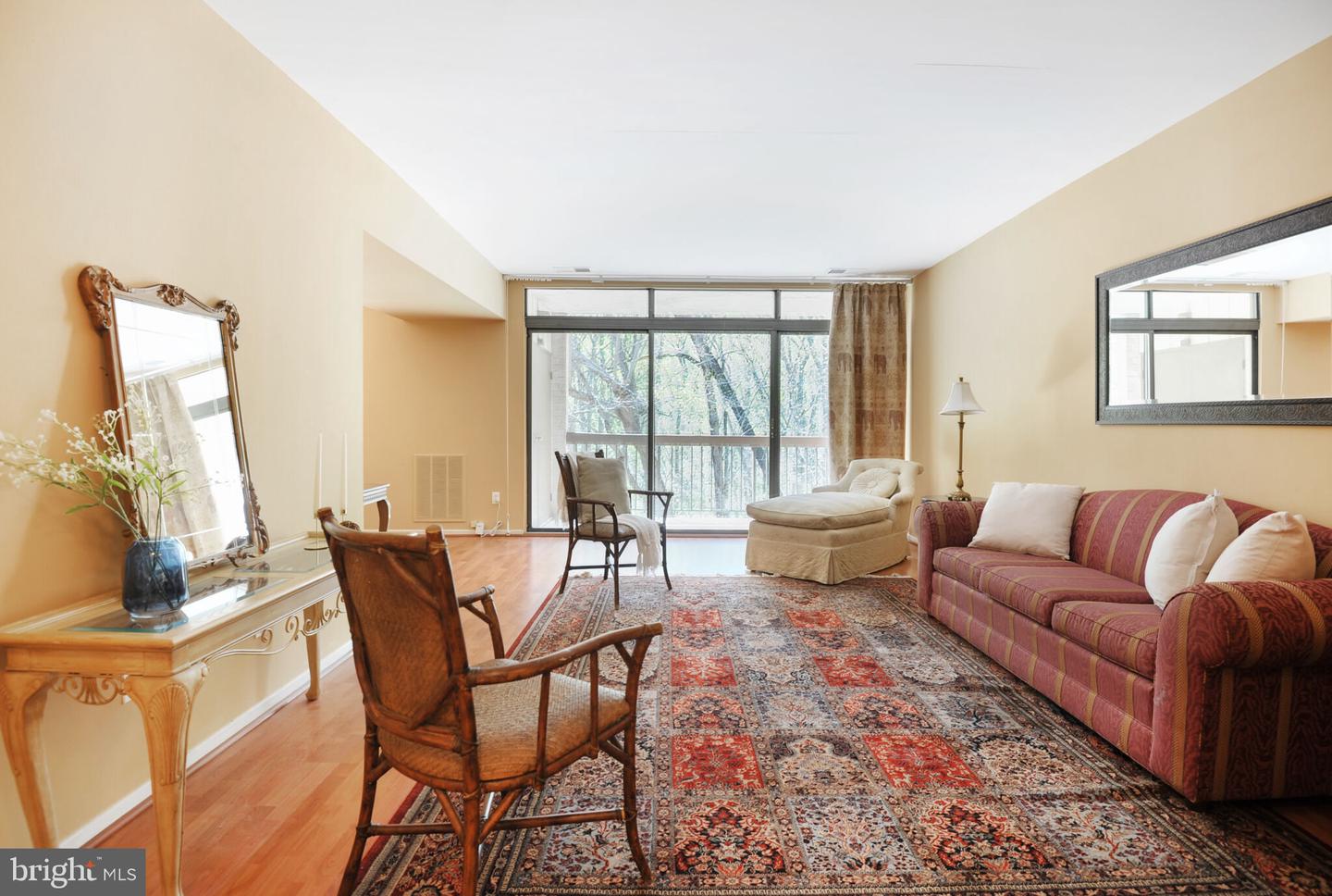 1675 PARKCREST CIR #4E/300, RESTON, Virginia 20190, 2 Bedrooms Bedrooms, ,1 BathroomBathrooms,Residential,For sale,1675 PARKCREST CIR #4E/300,VAFX2226184 MLS # VAFX2226184