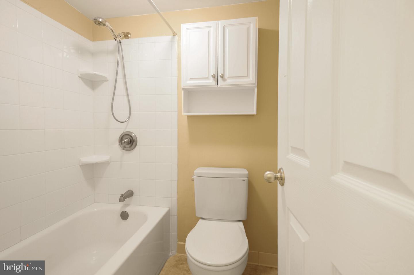 1675 PARKCREST CIR #4E/300, RESTON, Virginia 20190, 2 Bedrooms Bedrooms, ,1 BathroomBathrooms,Residential,For sale,1675 PARKCREST CIR #4E/300,VAFX2226184 MLS # VAFX2226184