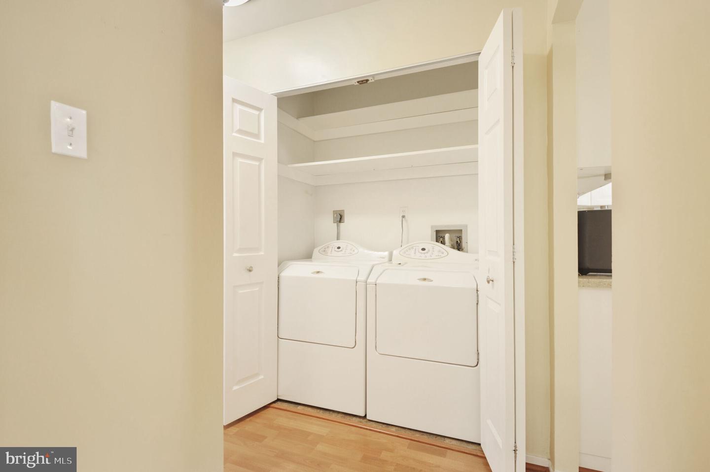 1675 PARKCREST CIR #4E/300, RESTON, Virginia 20190, 2 Bedrooms Bedrooms, ,1 BathroomBathrooms,Residential,For sale,1675 PARKCREST CIR #4E/300,VAFX2226184 MLS # VAFX2226184