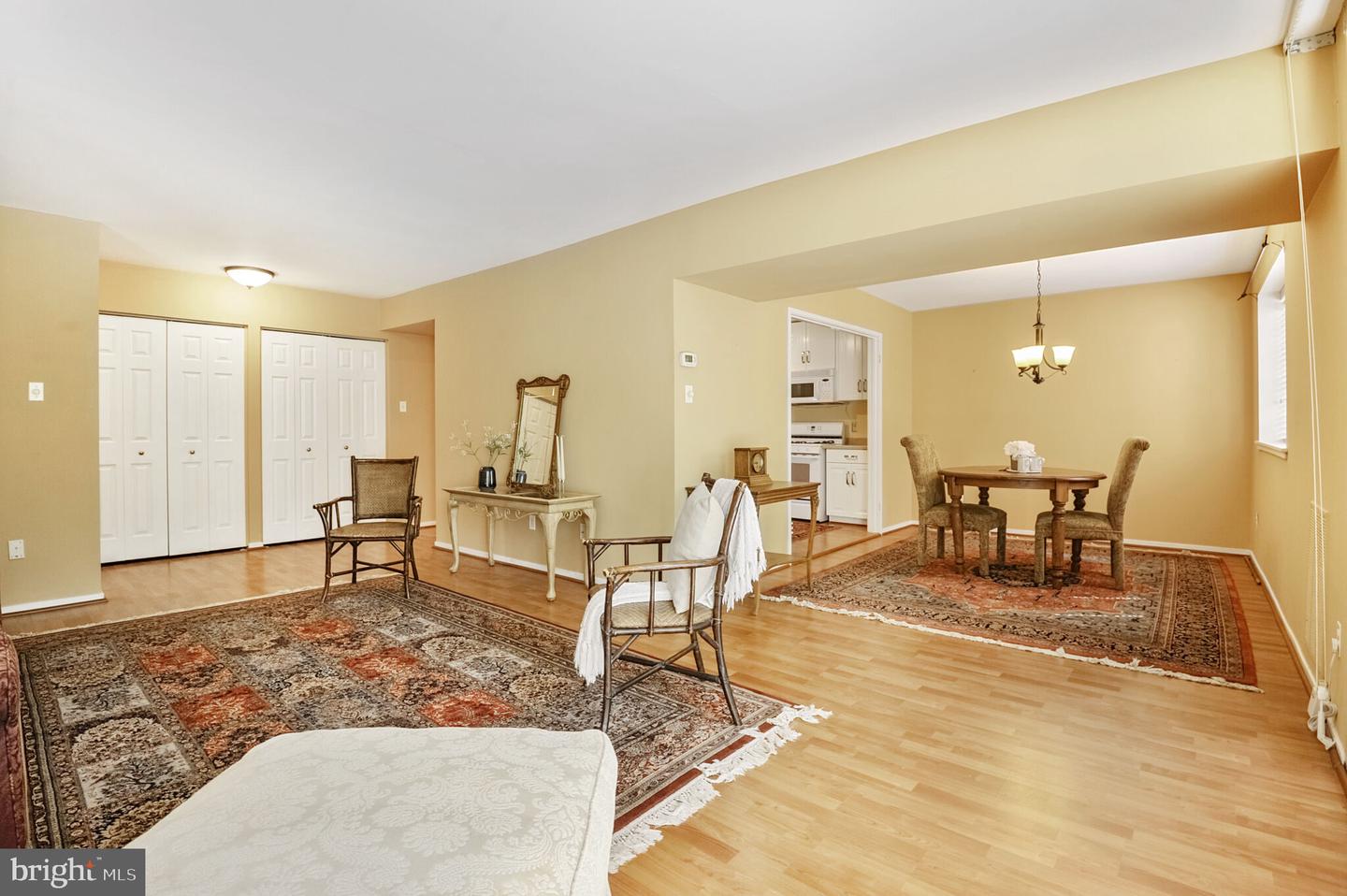 1675 PARKCREST CIR #4E/300, RESTON, Virginia 20190, 2 Bedrooms Bedrooms, ,1 BathroomBathrooms,Residential,For sale,1675 PARKCREST CIR #4E/300,VAFX2226184 MLS # VAFX2226184