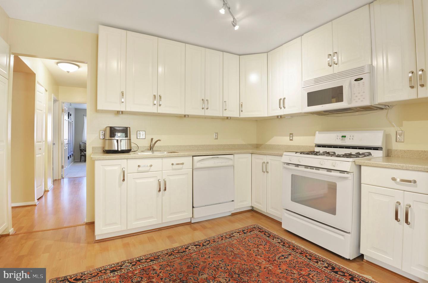 1675 PARKCREST CIR #4E/300, RESTON, Virginia 20190, 2 Bedrooms Bedrooms, ,1 BathroomBathrooms,Residential,For sale,1675 PARKCREST CIR #4E/300,VAFX2226184 MLS # VAFX2226184