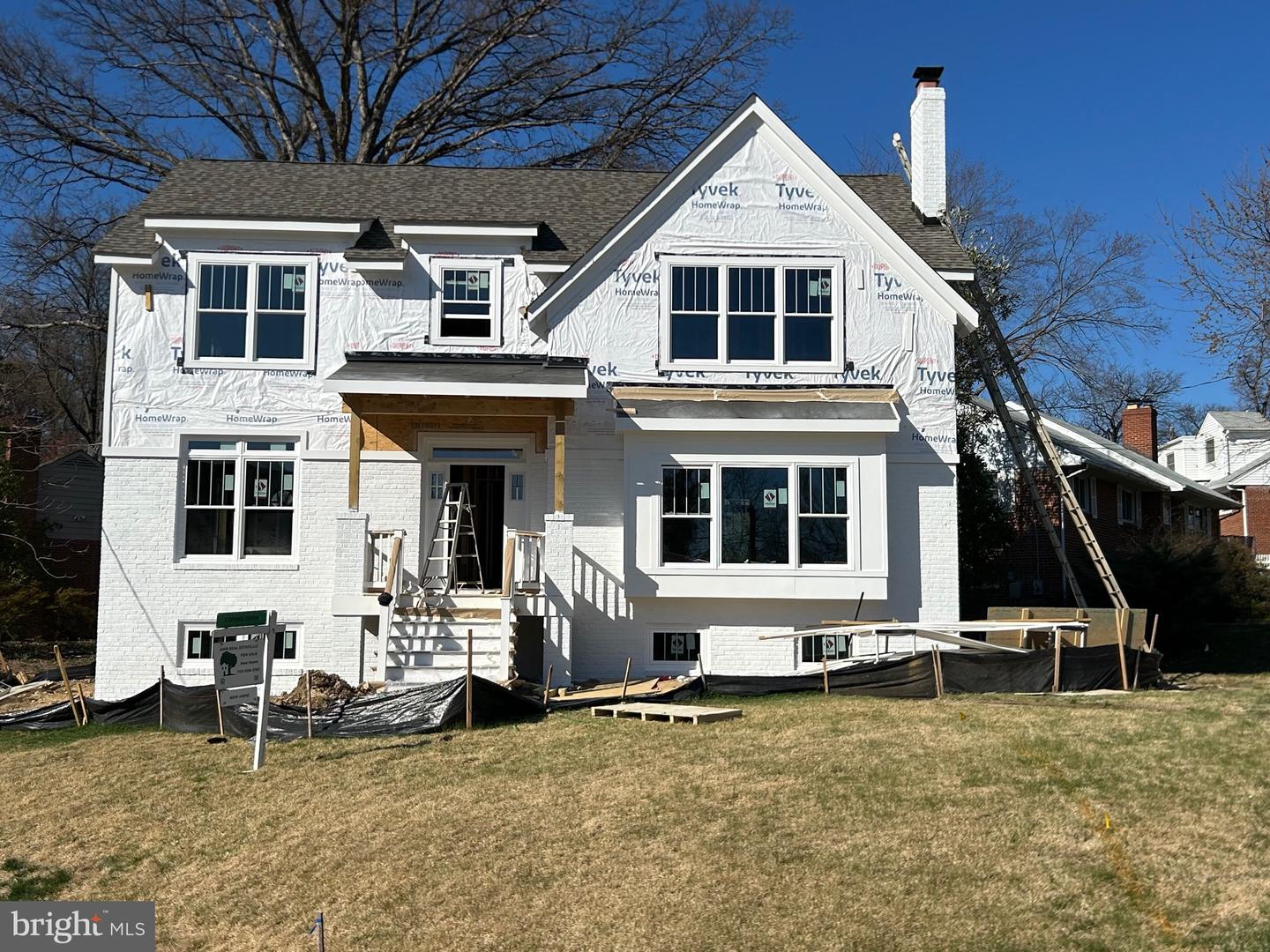 2100 PATRICK HENRY DR, ARLINGTON, Virginia 22205, 5 Bedrooms Bedrooms, ,3 BathroomsBathrooms,Residential,For sale,2100 PATRICK HENRY DR,VAAR2054350 MLS # VAAR2054350