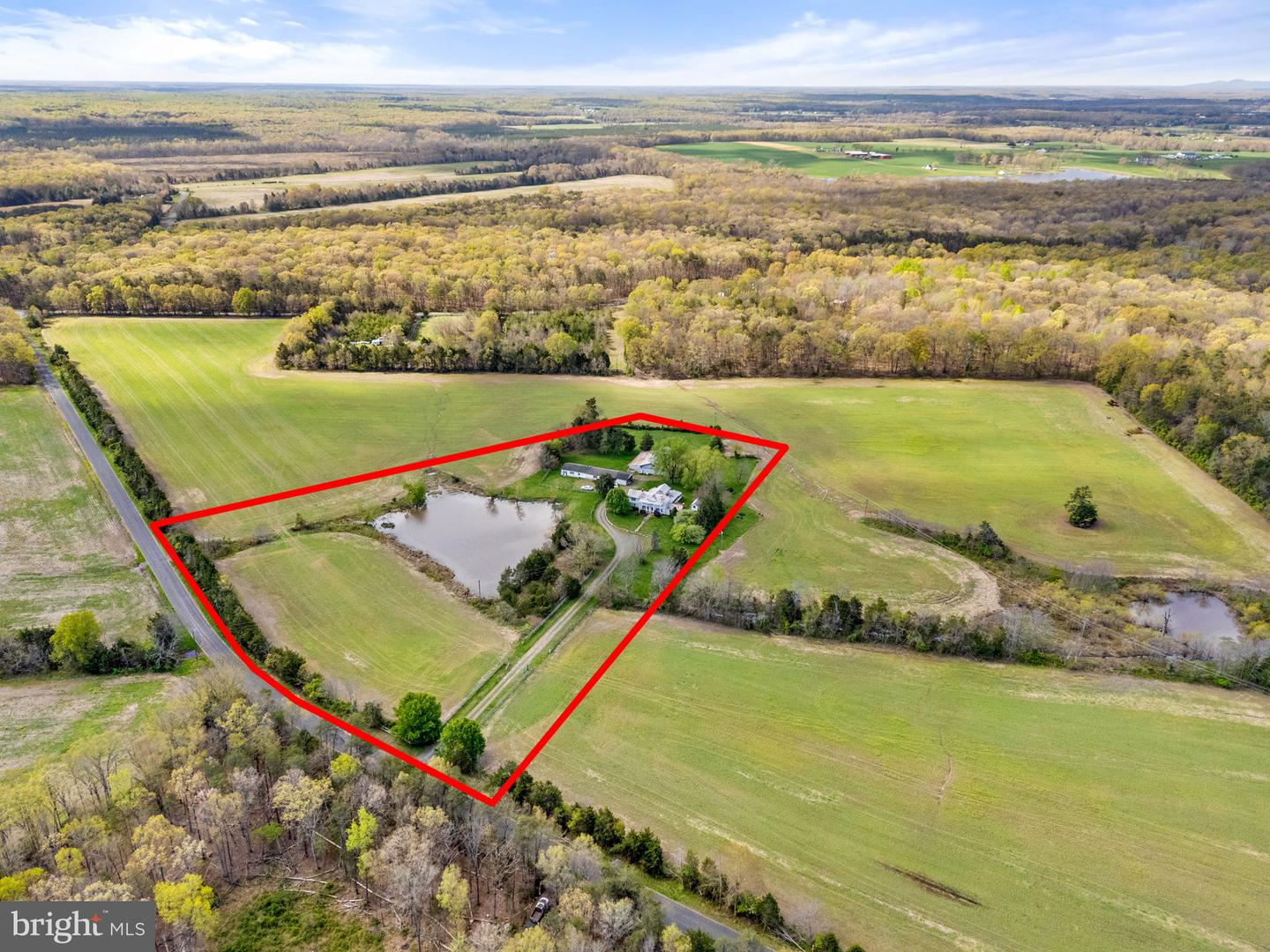 11700 ROGUES RD, MIDLAND, Virginia 22728, 5 Bedrooms Bedrooms, ,3 BathroomsBathrooms,Residential,For sale,11700 ROGUES RD,VAFQ2015822 MLS # VAFQ2015822