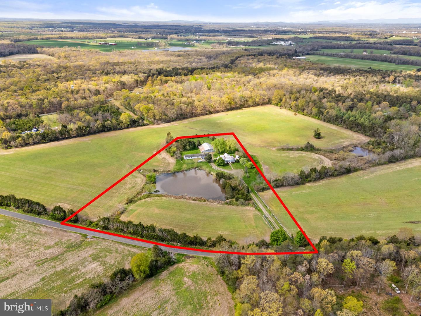 11700 ROGUES RD, MIDLAND, Virginia 22728, 5 Bedrooms Bedrooms, ,3 BathroomsBathrooms,Residential,For sale,11700 ROGUES RD,VAFQ2015822 MLS # VAFQ2015822