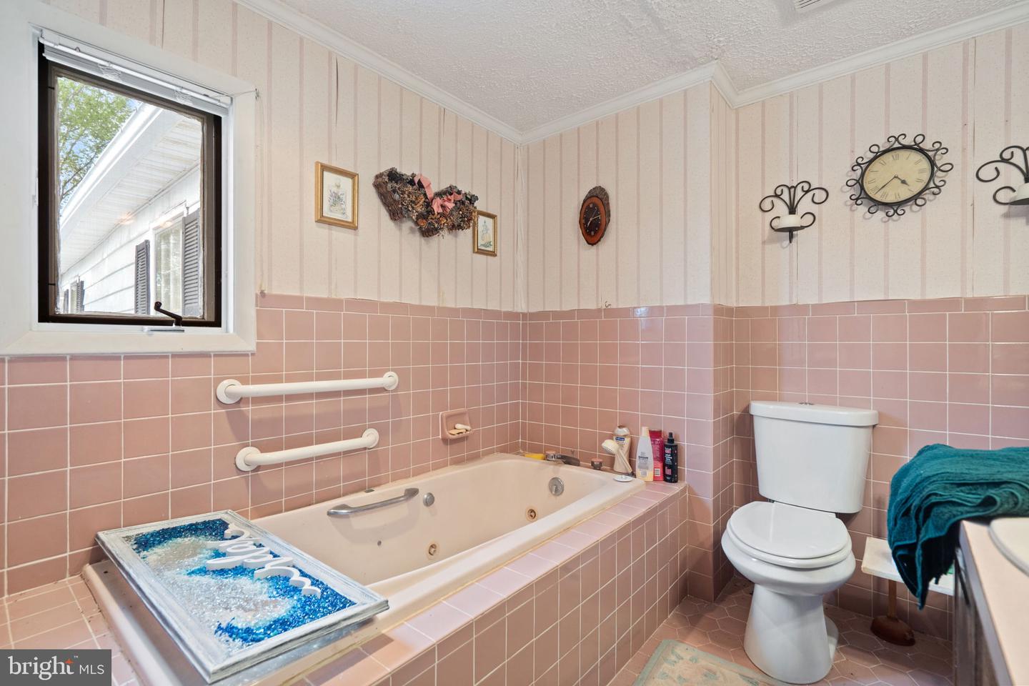 11700 ROGUES RD, MIDLAND, Virginia 22728, 5 Bedrooms Bedrooms, ,3 BathroomsBathrooms,Residential,For sale,11700 ROGUES RD,VAFQ2015822 MLS # VAFQ2015822