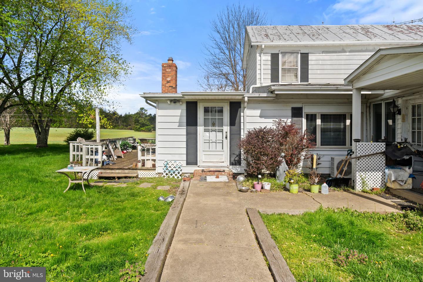 11700 ROGUES RD, MIDLAND, Virginia 22728, 5 Bedrooms Bedrooms, ,3 BathroomsBathrooms,Residential,For sale,11700 ROGUES RD,VAFQ2015822 MLS # VAFQ2015822