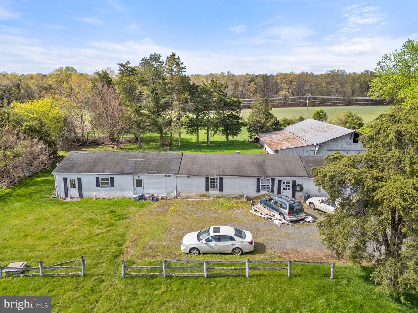 11700 ROGUES RD, MIDLAND, Virginia 22728, 5 Bedrooms Bedrooms, ,3 BathroomsBathrooms,Residential,For sale,11700 ROGUES RD,VAFQ2015822 MLS # VAFQ2015822