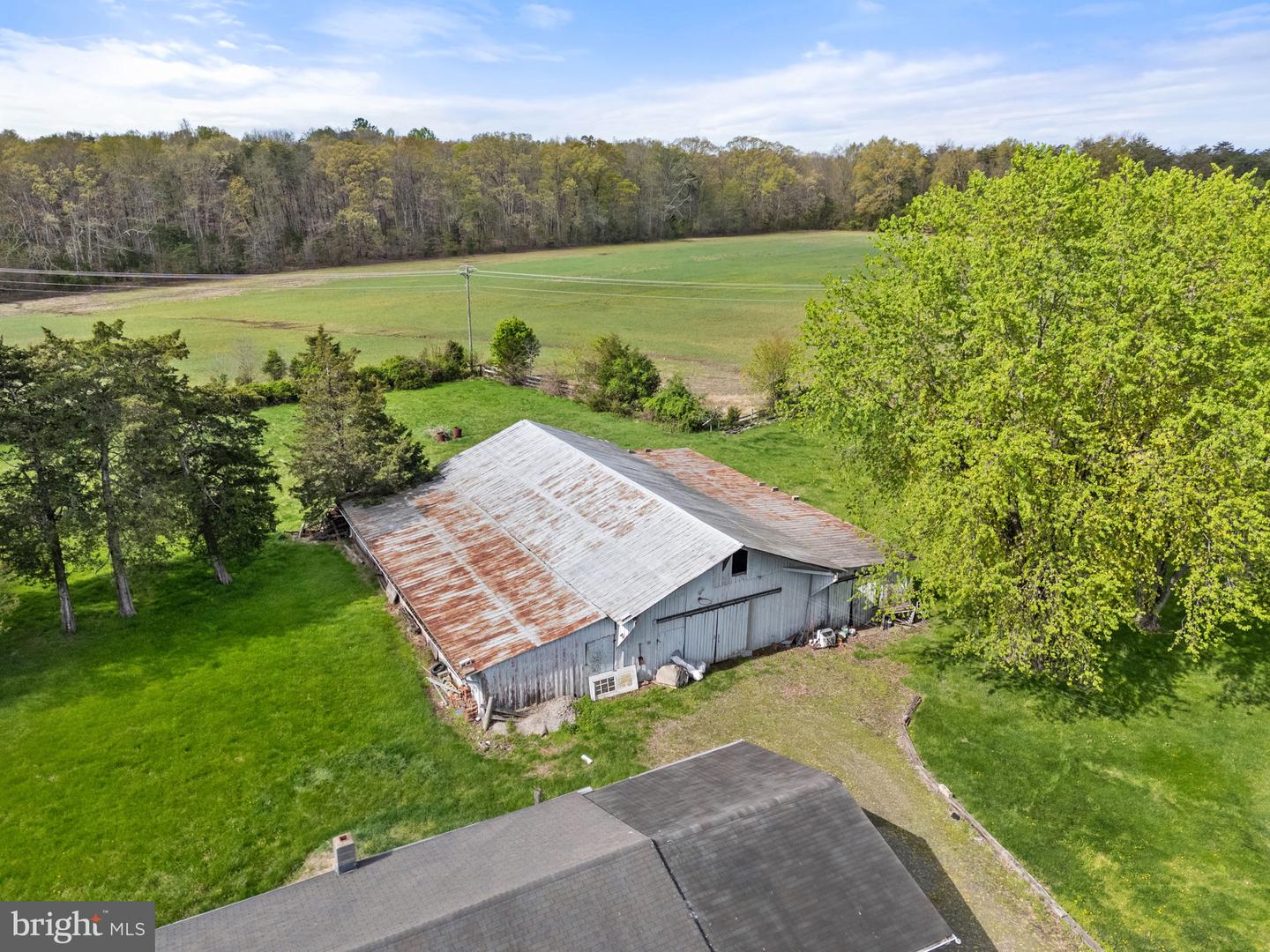 11700 ROGUES RD, MIDLAND, Virginia 22728, 5 Bedrooms Bedrooms, ,3 BathroomsBathrooms,Residential,For sale,11700 ROGUES RD,VAFQ2015822 MLS # VAFQ2015822