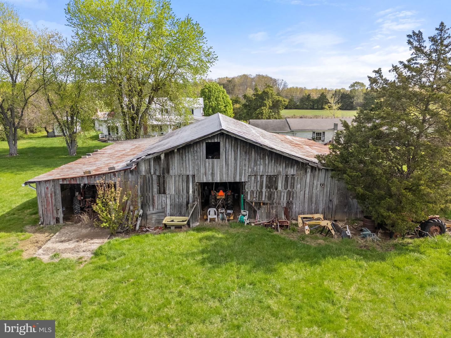 11700 ROGUES RD, MIDLAND, Virginia 22728, 5 Bedrooms Bedrooms, ,3 BathroomsBathrooms,Residential,For sale,11700 ROGUES RD,VAFQ2015822 MLS # VAFQ2015822