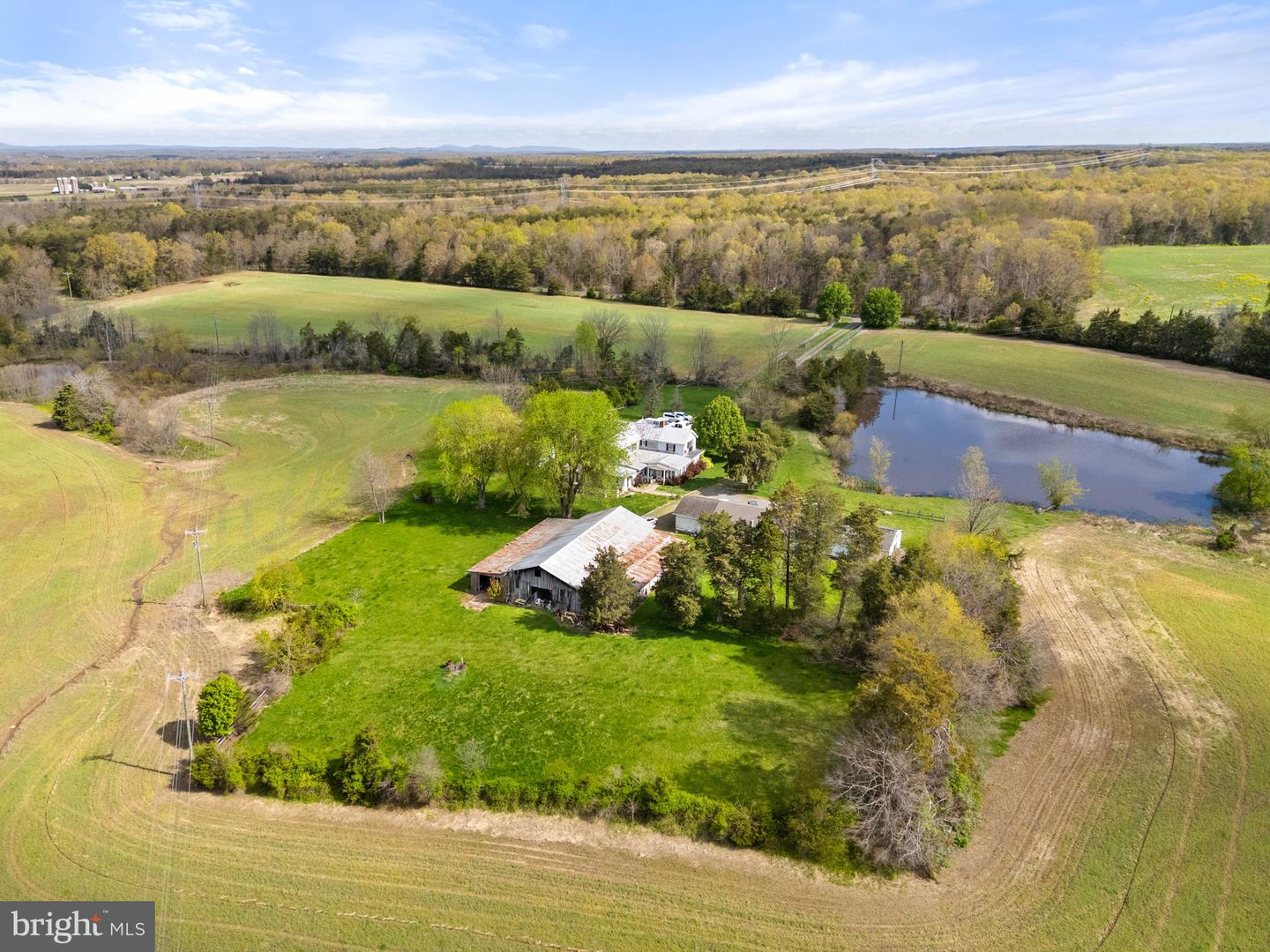 11700 ROGUES RD, MIDLAND, Virginia 22728, 5 Bedrooms Bedrooms, ,3 BathroomsBathrooms,Residential,For sale,11700 ROGUES RD,VAFQ2015822 MLS # VAFQ2015822