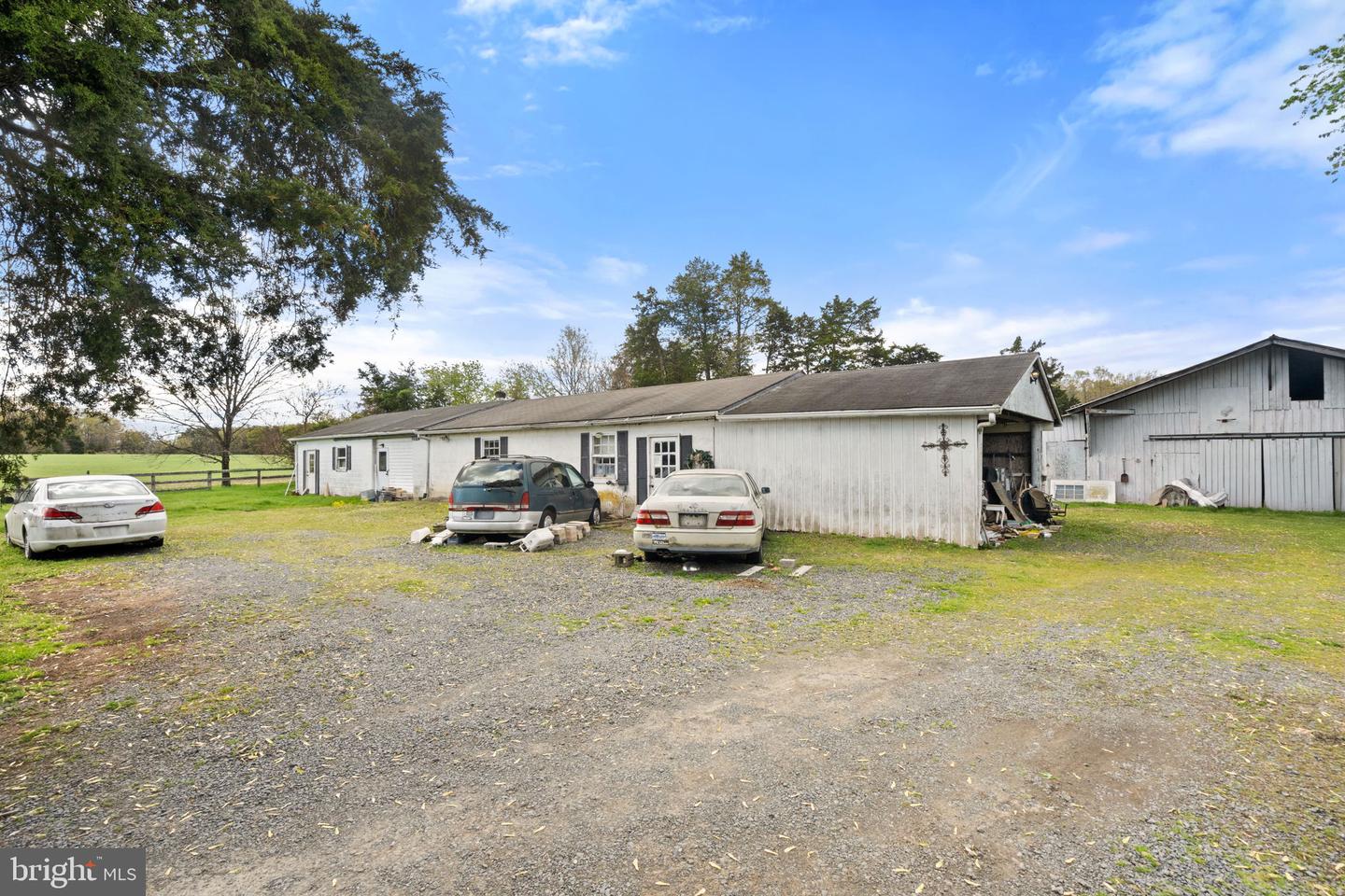 11700 ROGUES RD, MIDLAND, Virginia 22728, 5 Bedrooms Bedrooms, ,3 BathroomsBathrooms,Residential,For sale,11700 ROGUES RD,VAFQ2015822 MLS # VAFQ2015822