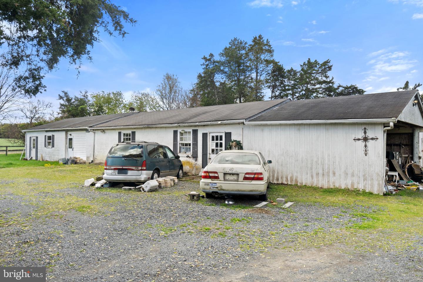 11700 ROGUES RD, MIDLAND, Virginia 22728, 5 Bedrooms Bedrooms, ,3 BathroomsBathrooms,Residential,For sale,11700 ROGUES RD,VAFQ2015822 MLS # VAFQ2015822