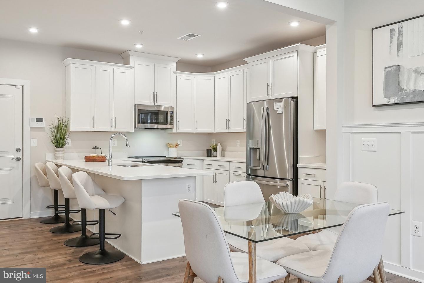44603 WOLFHOUND SQ, ASHBURN, Virginia 20147, 2 Bedrooms Bedrooms, ,2 BathroomsBathrooms,Residential,For sale,44603 WOLFHOUND SQ,VALO2091318 MLS # VALO2091318
