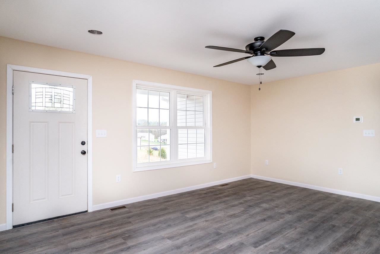 407 LEOLA LOOP, STANLEY, Virginia 22851, 3 Bedrooms Bedrooms, ,2 BathroomsBathrooms,Residential,407 LEOLA LOOP,663344 MLS # 663344