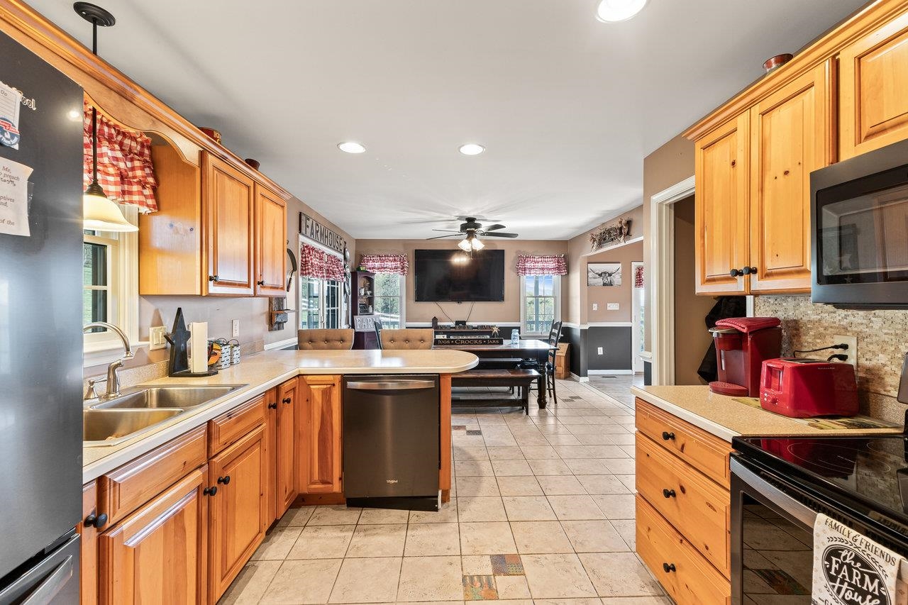 796 BATTLECREEK RD, STANLEY, Virginia 22851, 3 Bedrooms Bedrooms, ,3 BathroomsBathrooms,Residential,796 BATTLECREEK RD,663347 MLS # 663347