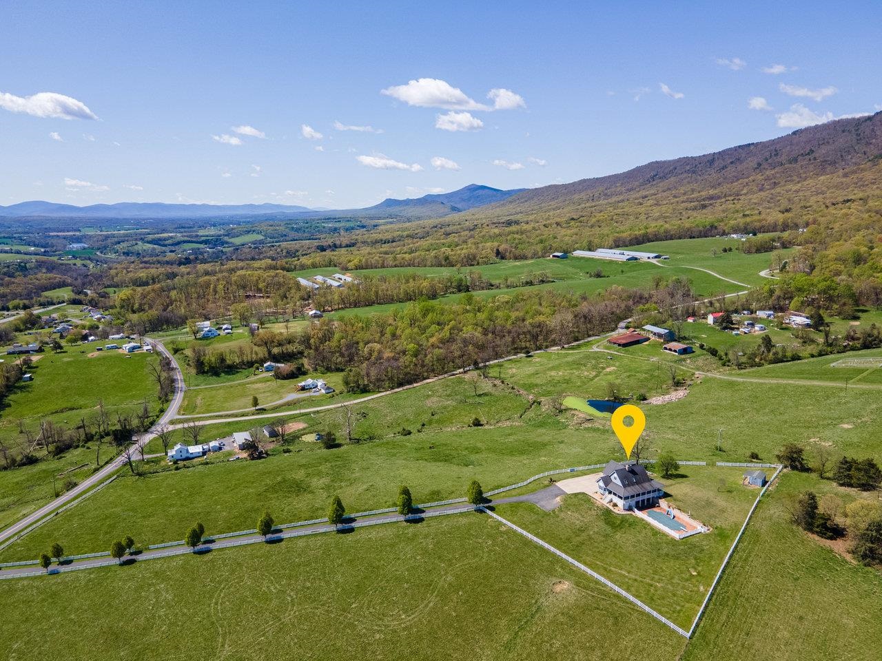 796 BATTLECREEK RD, STANLEY, Virginia 22851, 3 Bedrooms Bedrooms, ,3 BathroomsBathrooms,Residential,796 BATTLECREEK RD,663347 MLS # 663347