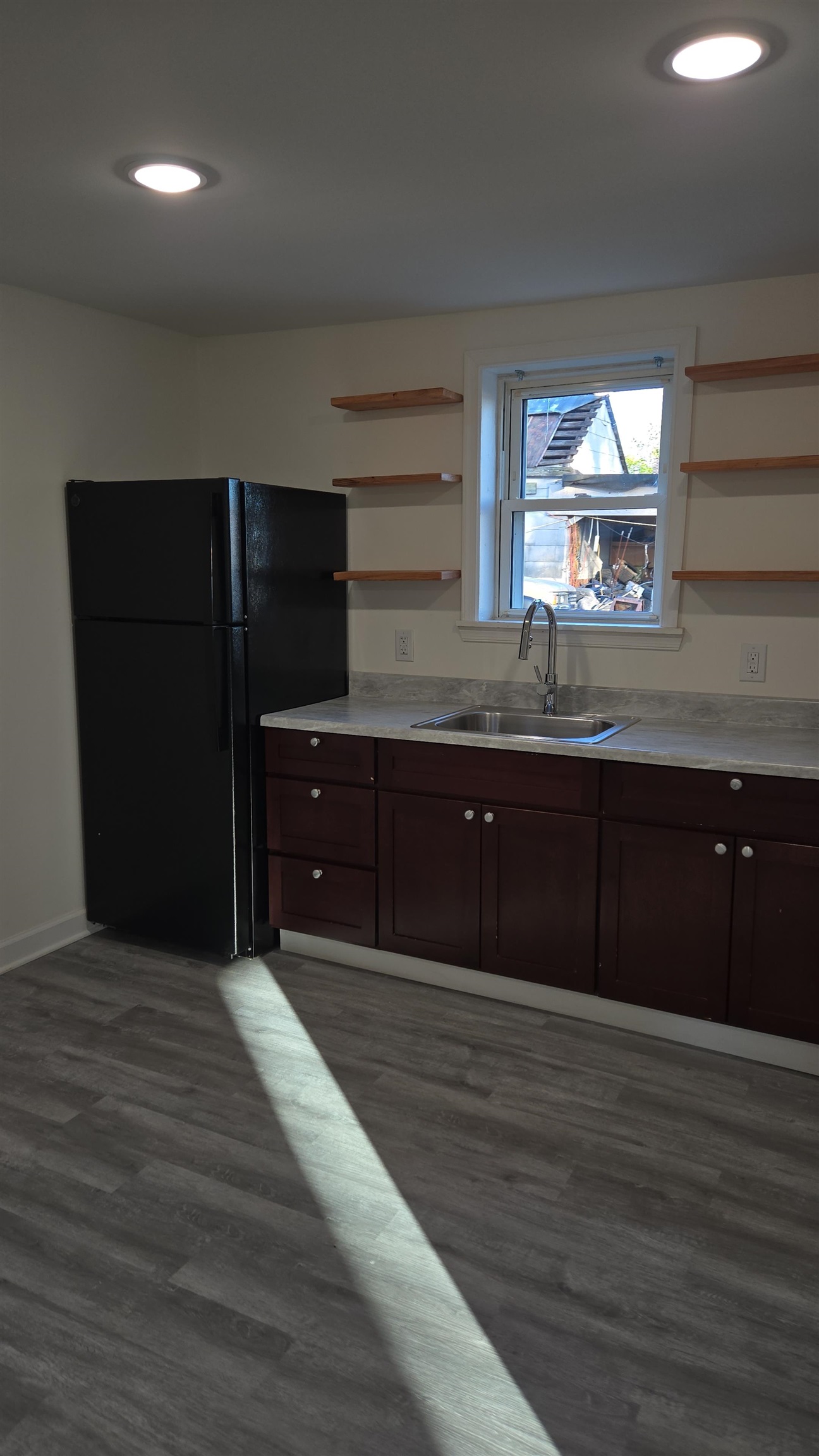 307 2ND ST, SHENANDOAH, Virginia 22849, 4 Bedrooms Bedrooms, ,2 BathroomsBathrooms,Residential,307 2ND ST,663362 MLS # 663362
