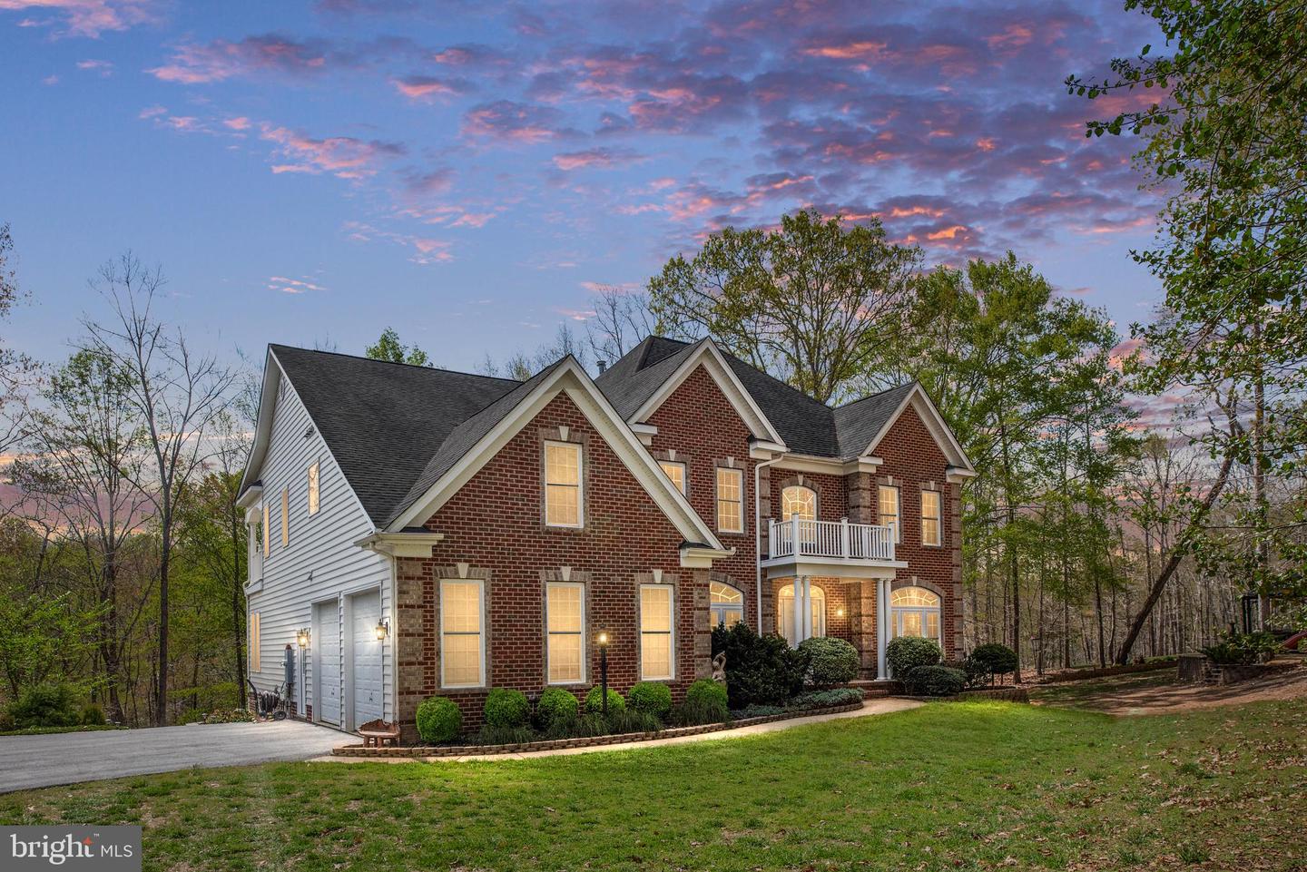8800 GENERAL GRIFFINS CT, FREDERICKSBURG, Virginia 22407, 4 Bedrooms Bedrooms, ,3 BathroomsBathrooms,Residential,For sale,8800 GENERAL GRIFFINS CT,VASP2031544 MLS # VASP2031544