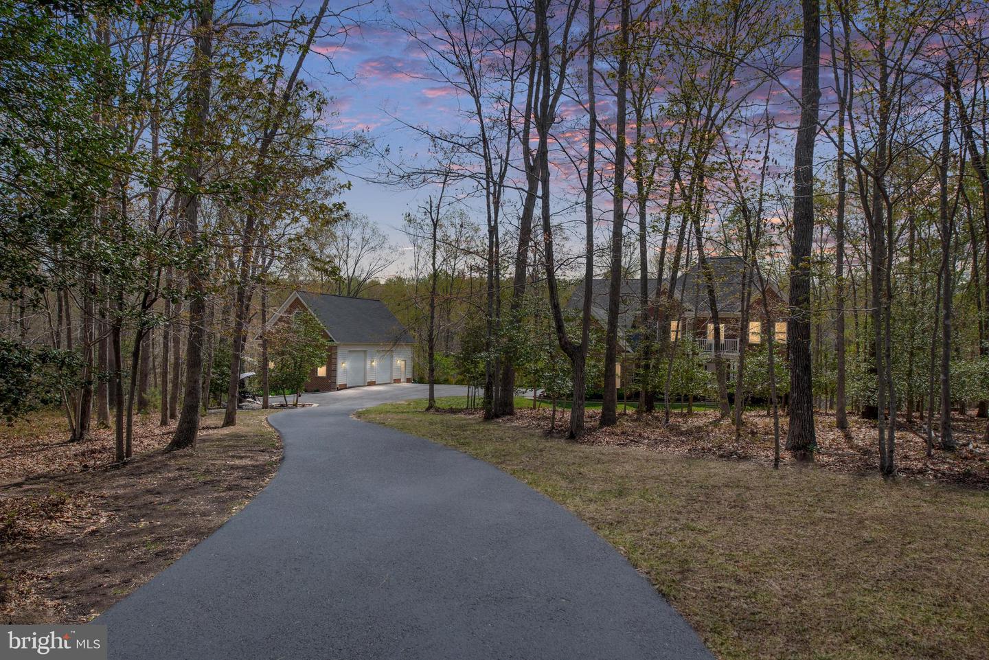 8800 GENERAL GRIFFINS CT, FREDERICKSBURG, Virginia 22407, 4 Bedrooms Bedrooms, ,3 BathroomsBathrooms,Residential,For sale,8800 GENERAL GRIFFINS CT,VASP2031544 MLS # VASP2031544