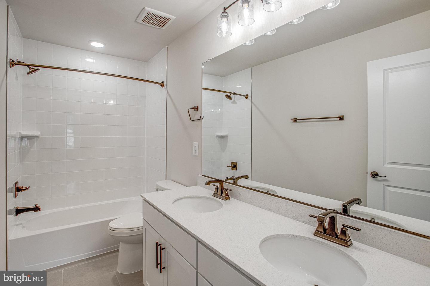 7127 BRAXTON CT, RUTHER GLEN, Virginia 22546, 4 Bedrooms Bedrooms, ,3 BathroomsBathrooms,Residential,For sale,7127 BRAXTON CT,VACV2007846 MLS # VACV2007846