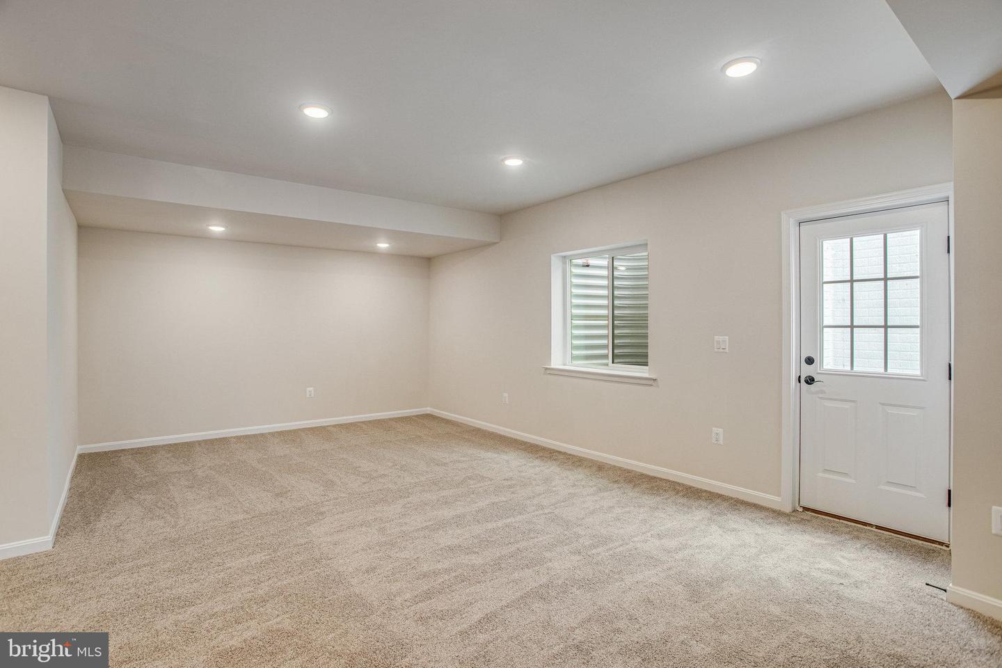 7127 BRAXTON CT, RUTHER GLEN, Virginia 22546, 4 Bedrooms Bedrooms, ,3 BathroomsBathrooms,Residential,For sale,7127 BRAXTON CT,VACV2007846 MLS # VACV2007846