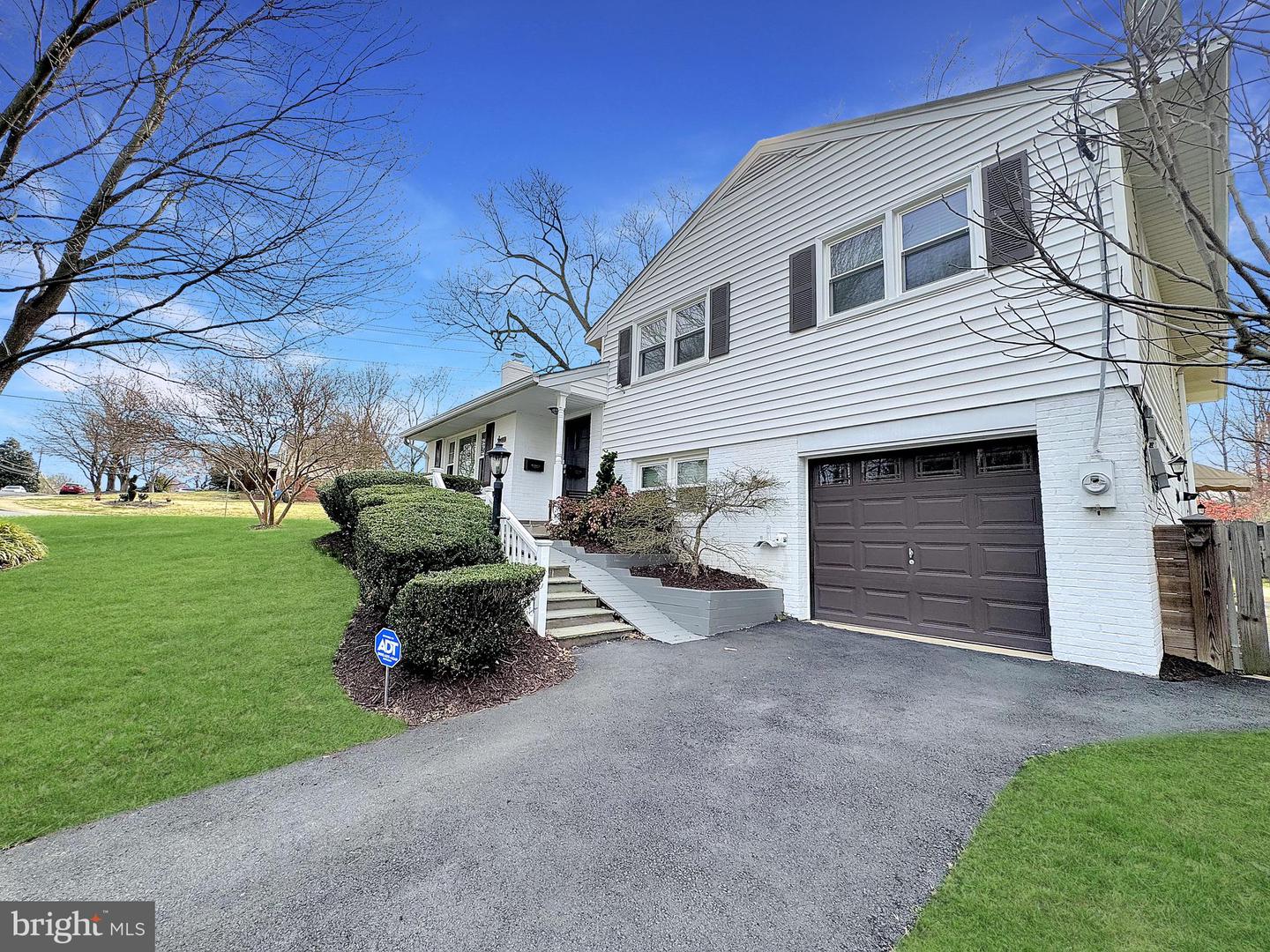 5201 FERNDALE ST, SPRINGFIELD, Virginia 22151, 4 Bedrooms Bedrooms, ,3 BathroomsBathrooms,Residential,For sale,5201 FERNDALE ST,VAFX2230728 MLS # VAFX2230728