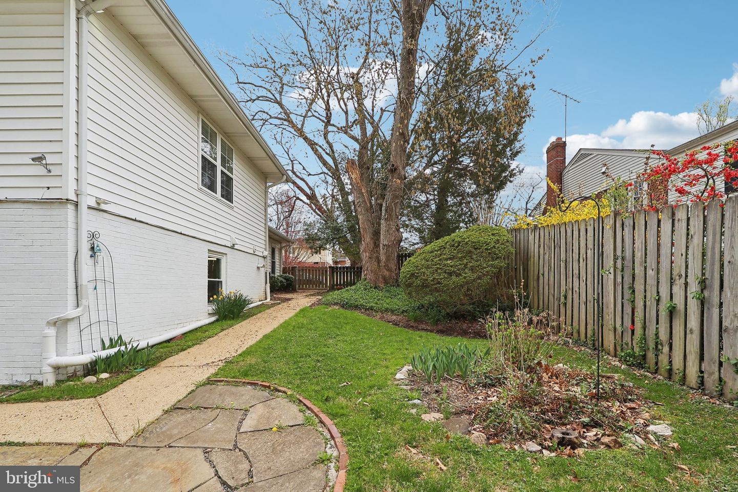 5201 FERNDALE ST, SPRINGFIELD, Virginia 22151, 4 Bedrooms Bedrooms, ,3 BathroomsBathrooms,Residential,For sale,5201 FERNDALE ST,VAFX2230728 MLS # VAFX2230728