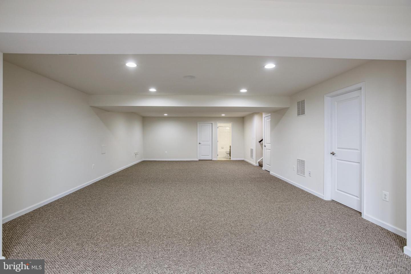41597 HOFFMAN DR, ALDIE, Virginia 20105, 4 Bedrooms Bedrooms, ,3 BathroomsBathrooms,Residential,For sale,41597 HOFFMAN DR,VALO2092694 MLS # VALO2092694