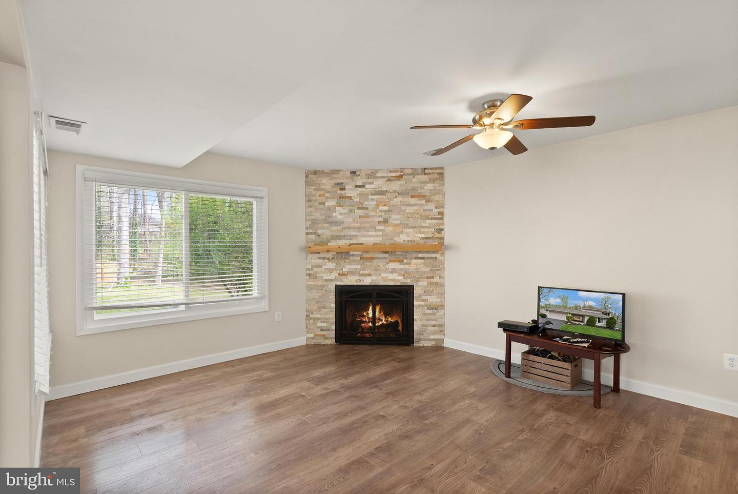 112 NEWBURY PL, STERLING, Virginia 20164, 4 Bedrooms Bedrooms, ,2 BathroomsBathrooms,Residential,For sale,112 NEWBURY PL,VALO2093086 MLS # VALO2093086