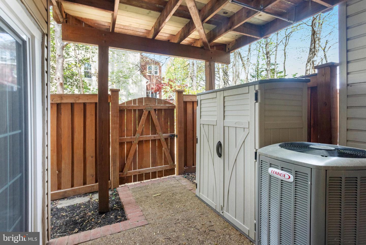 4024 WERTHERS CT, FAIRFAX, Virginia 22030, 3 Bedrooms Bedrooms, ,3 BathroomsBathrooms,Residential,For sale,4024 WERTHERS CT,VAFX2232576 MLS # VAFX2232576