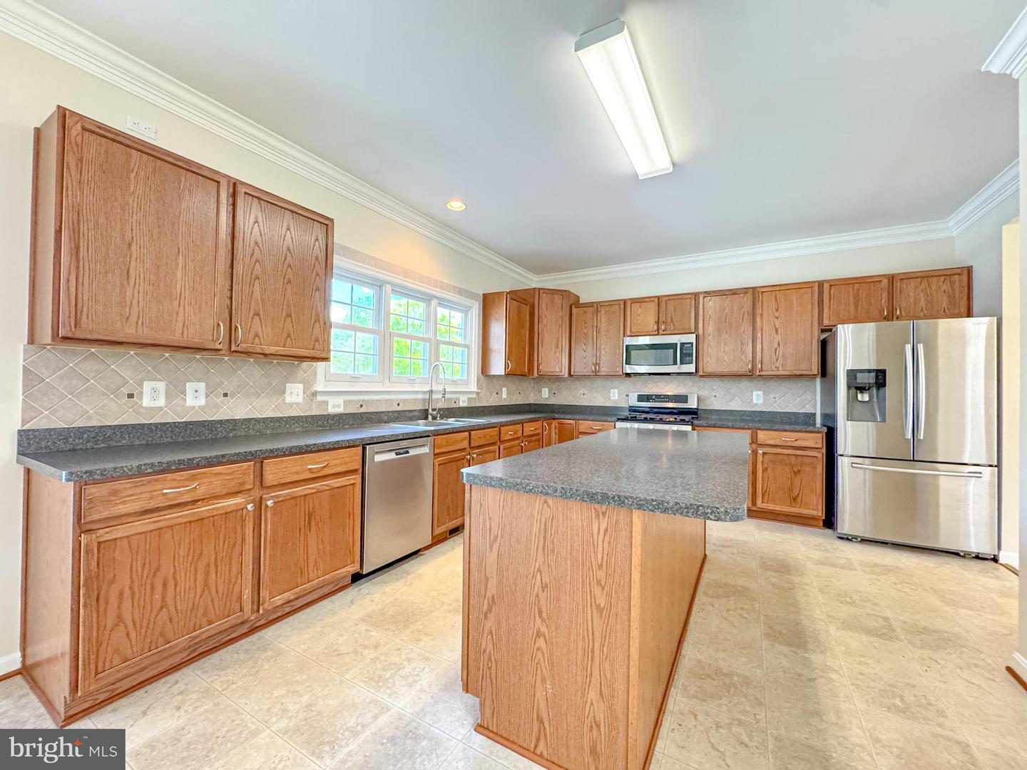 10315 WINTER PARK LN, SPOTSYLVANIA, Virginia 22553, 6 Bedrooms Bedrooms, ,4 BathroomsBathrooms,Residential,For sale,10315 WINTER PARK LN,VASP2032056 MLS # VASP2032056
