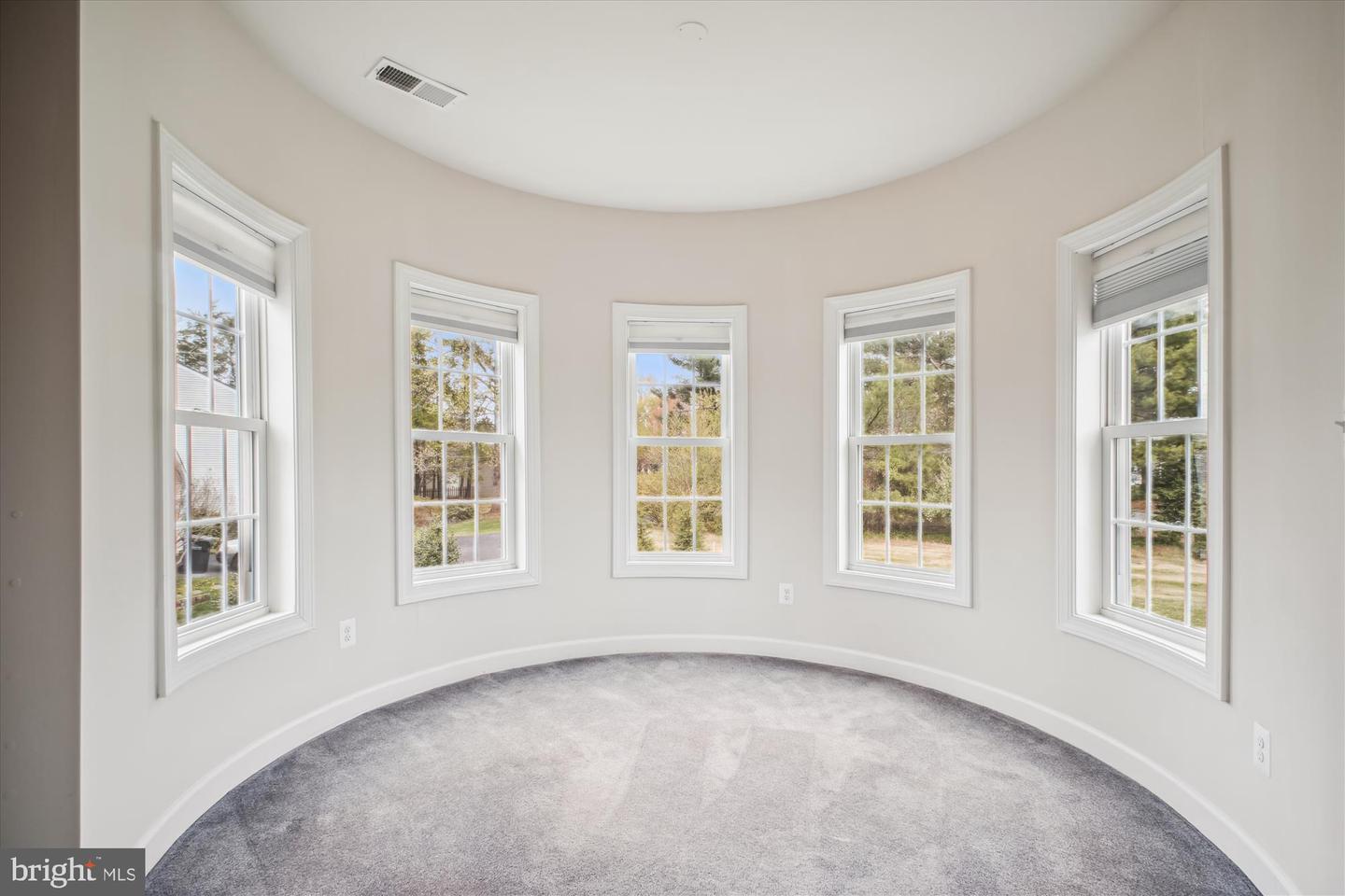 1130 RIVA RIDGE DR, GREAT FALLS, Virginia 22066, 4 Bedrooms Bedrooms, ,4 BathroomsBathrooms,Residential,For sale,1130 RIVA RIDGE DR,VAFX2233116 MLS # VAFX2233116