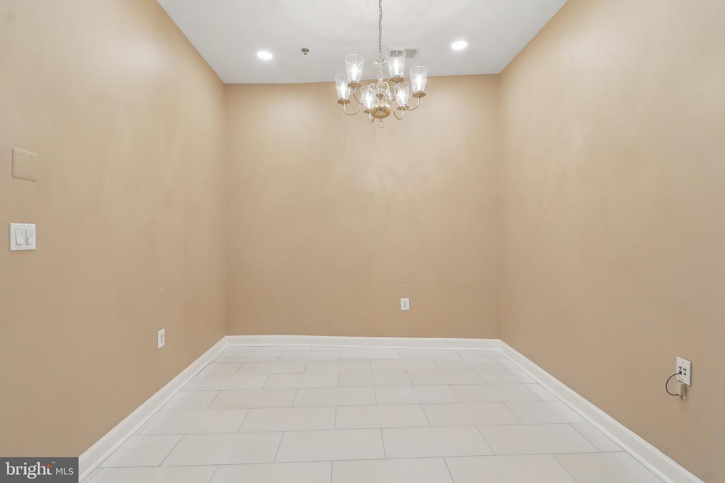 810 BELMONT BAY DR #102, WOODBRIDGE, Virginia 22191, 2 Bedrooms Bedrooms, ,2 BathroomsBathrooms,Residential,For sale,810 BELMONT BAY DR #102,VAPW2091658 MLS # VAPW2091658