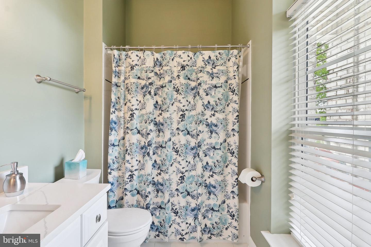 810 BELMONT BAY DR #102, WOODBRIDGE, Virginia 22191, 2 Bedrooms Bedrooms, ,2 BathroomsBathrooms,Residential,For sale,810 BELMONT BAY DR #102,VAPW2091658 MLS # VAPW2091658