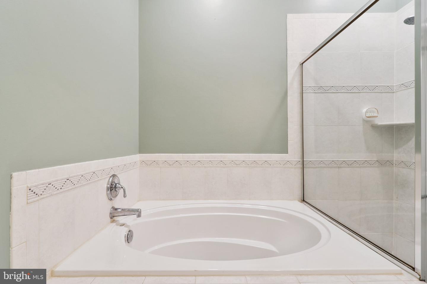 810 BELMONT BAY DR #102, WOODBRIDGE, Virginia 22191, 2 Bedrooms Bedrooms, ,2 BathroomsBathrooms,Residential,For sale,810 BELMONT BAY DR #102,VAPW2091658 MLS # VAPW2091658