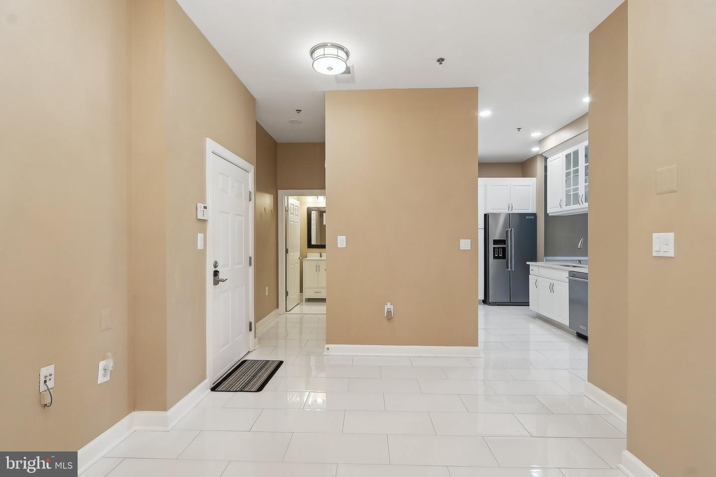 810 BELMONT BAY DR #102, WOODBRIDGE, Virginia 22191, 2 Bedrooms Bedrooms, ,2 BathroomsBathrooms,Residential,For sale,810 BELMONT BAY DR #102,VAPW2091658 MLS # VAPW2091658