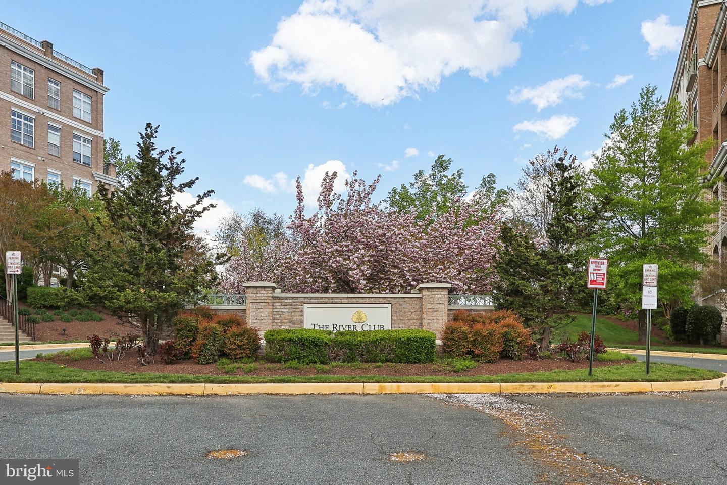 810 BELMONT BAY DR #102, WOODBRIDGE, Virginia 22191, 2 Bedrooms Bedrooms, ,2 BathroomsBathrooms,Residential,For sale,810 BELMONT BAY DR #102,VAPW2091658 MLS # VAPW2091658