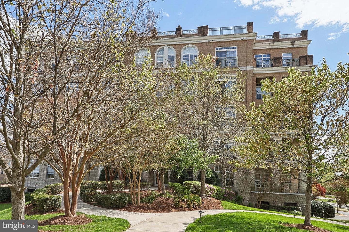 810 BELMONT BAY DR #102, WOODBRIDGE, Virginia 22191, 2 Bedrooms Bedrooms, ,2 BathroomsBathrooms,Residential,For sale,810 BELMONT BAY DR #102,VAPW2091658 MLS # VAPW2091658