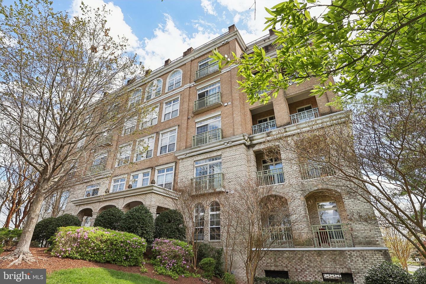 810 BELMONT BAY DR #102, WOODBRIDGE, Virginia 22191, 2 Bedrooms Bedrooms, ,2 BathroomsBathrooms,Residential,For sale,810 BELMONT BAY DR #102,VAPW2091658 MLS # VAPW2091658
