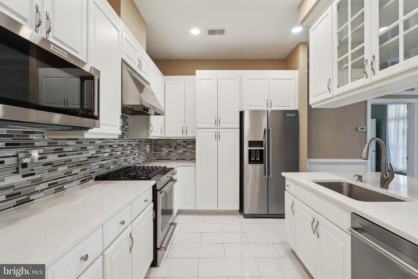 810 BELMONT BAY DR #102, WOODBRIDGE, Virginia 22191, 2 Bedrooms Bedrooms, ,2 BathroomsBathrooms,Residential,For sale,810 BELMONT BAY DR #102,VAPW2091658 MLS # VAPW2091658