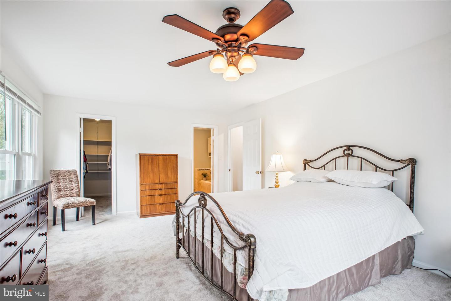 3430 VALEWOOD DR, OAKTON, Virginia 22124, 4 Bedrooms Bedrooms, ,2 BathroomsBathrooms,Residential,For sale,3430 VALEWOOD DR,VAFX2233182 MLS # VAFX2233182