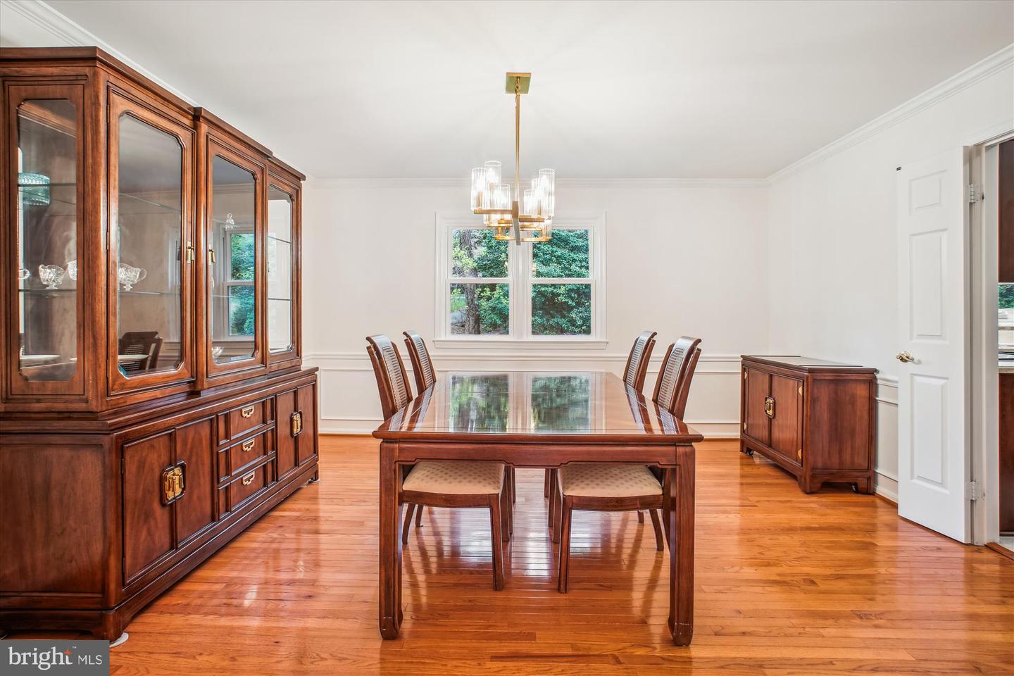 3430 VALEWOOD DR, OAKTON, Virginia 22124, 4 Bedrooms Bedrooms, ,2 BathroomsBathrooms,Residential,For sale,3430 VALEWOOD DR,VAFX2233182 MLS # VAFX2233182