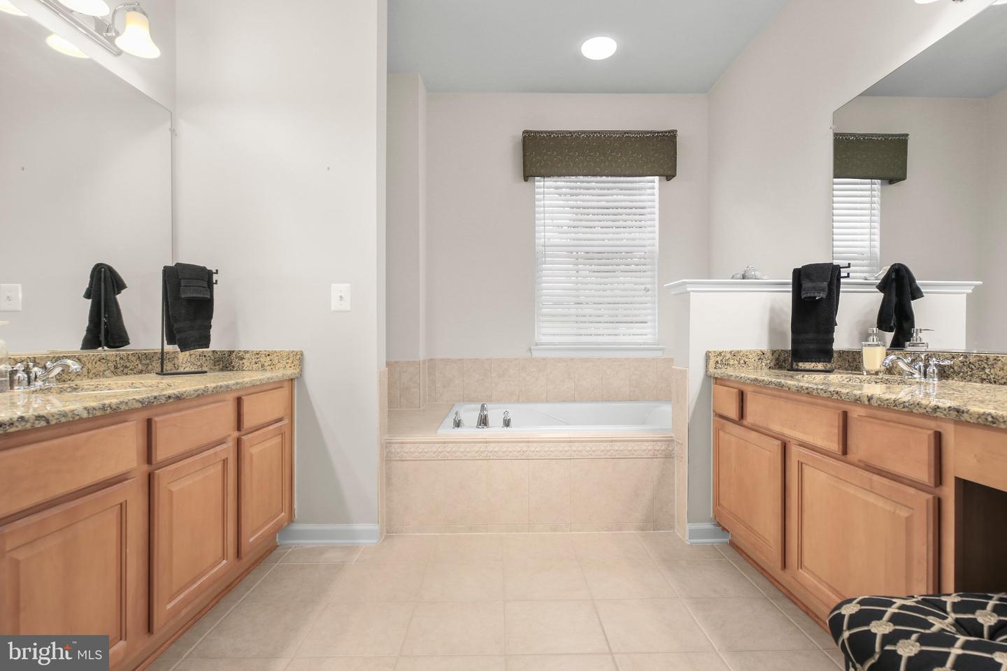 13859 GULLANE DR, WOODBRIDGE, Virginia 22191, 3 Bedrooms Bedrooms, ,3 BathroomsBathrooms,Residential,For sale,13859 GULLANE DR,VAPW2091690 MLS # VAPW2091690