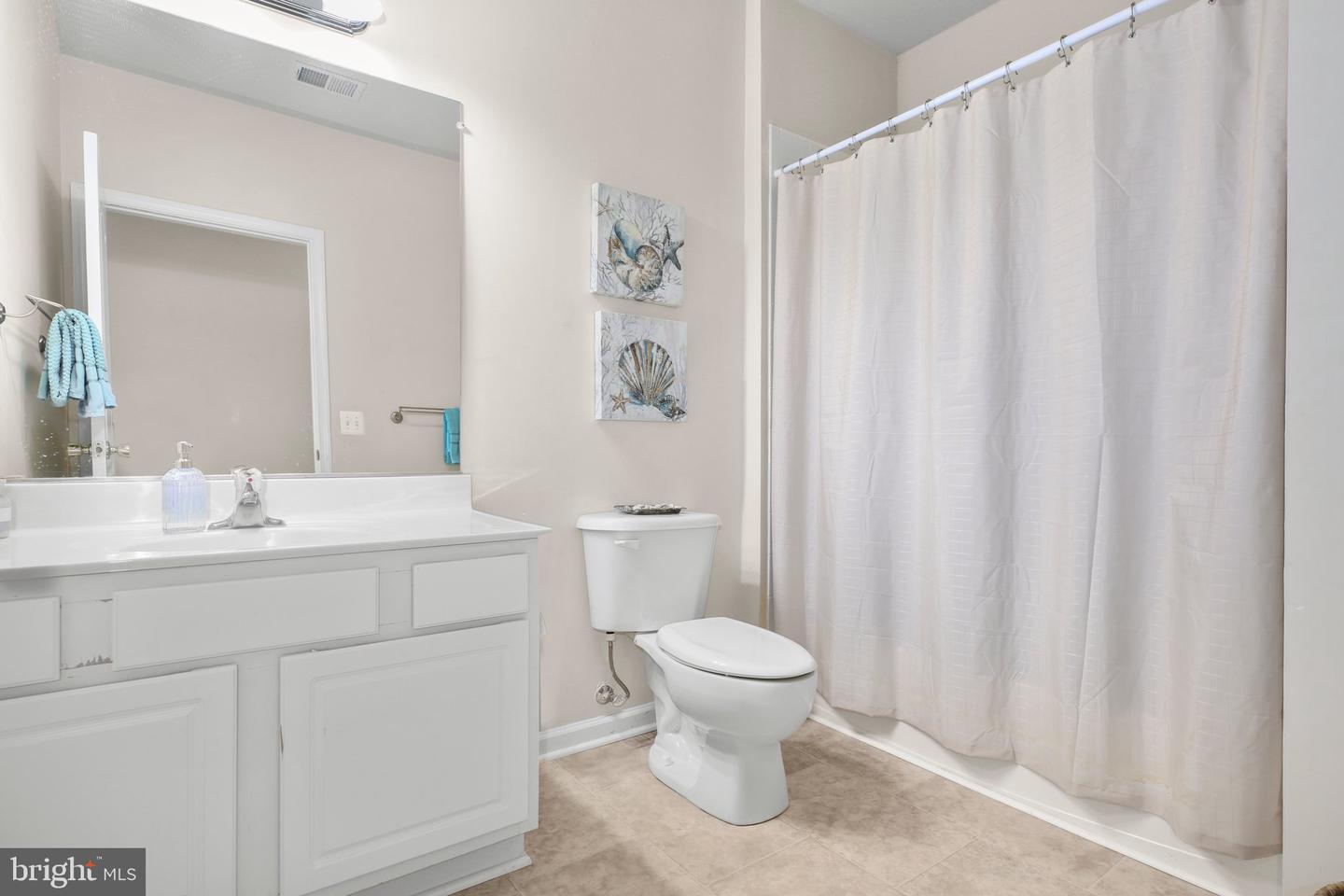 13859 GULLANE DR, WOODBRIDGE, Virginia 22191, 3 Bedrooms Bedrooms, ,3 BathroomsBathrooms,Residential,For sale,13859 GULLANE DR,VAPW2091690 MLS # VAPW2091690