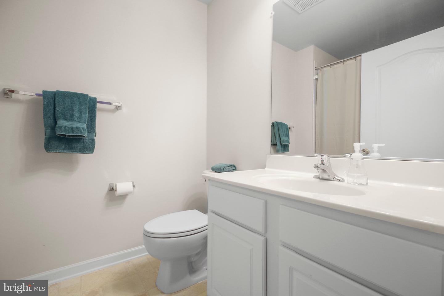 13859 GULLANE DR, WOODBRIDGE, Virginia 22191, 3 Bedrooms Bedrooms, ,3 BathroomsBathrooms,Residential,For sale,13859 GULLANE DR,VAPW2091690 MLS # VAPW2091690