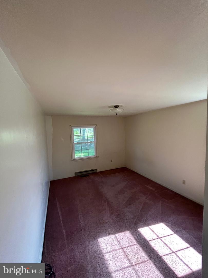 13090 HAZEL RIVER RD, CULPEPER, Virginia 22701, 3 Bedrooms Bedrooms, ,2 BathroomsBathrooms,Residential,For sale,13090 HAZEL RIVER RD,VACU2010262 MLS # VACU2010262