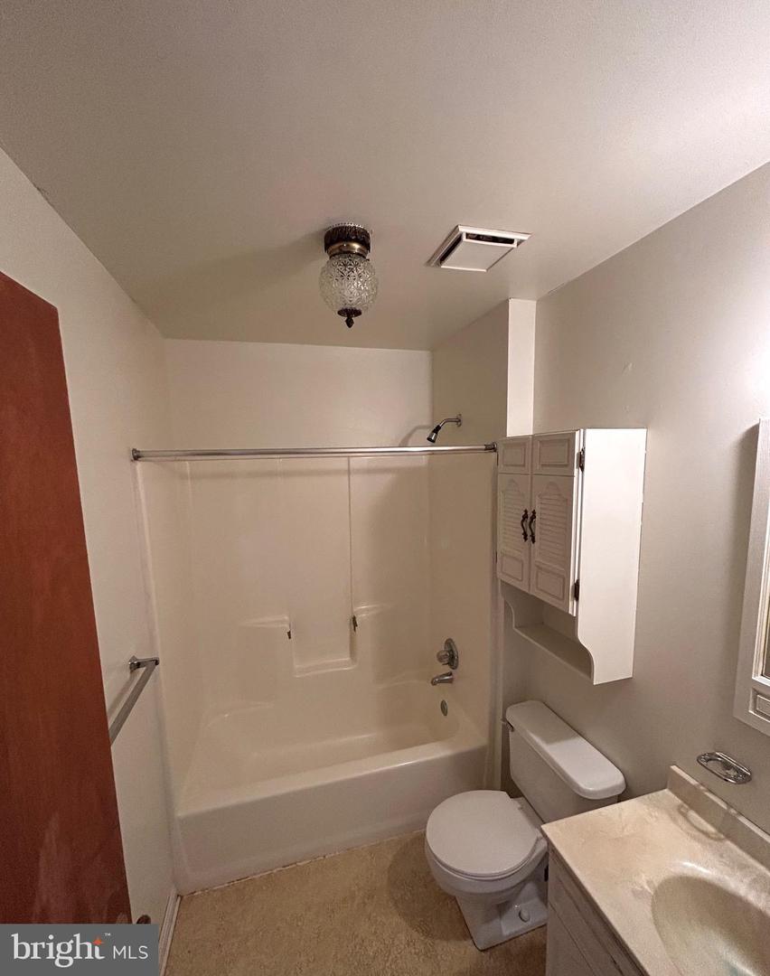 13090 HAZEL RIVER RD, CULPEPER, Virginia 22701, 3 Bedrooms Bedrooms, ,2 BathroomsBathrooms,Residential,For sale,13090 HAZEL RIVER RD,VACU2010262 MLS # VACU2010262