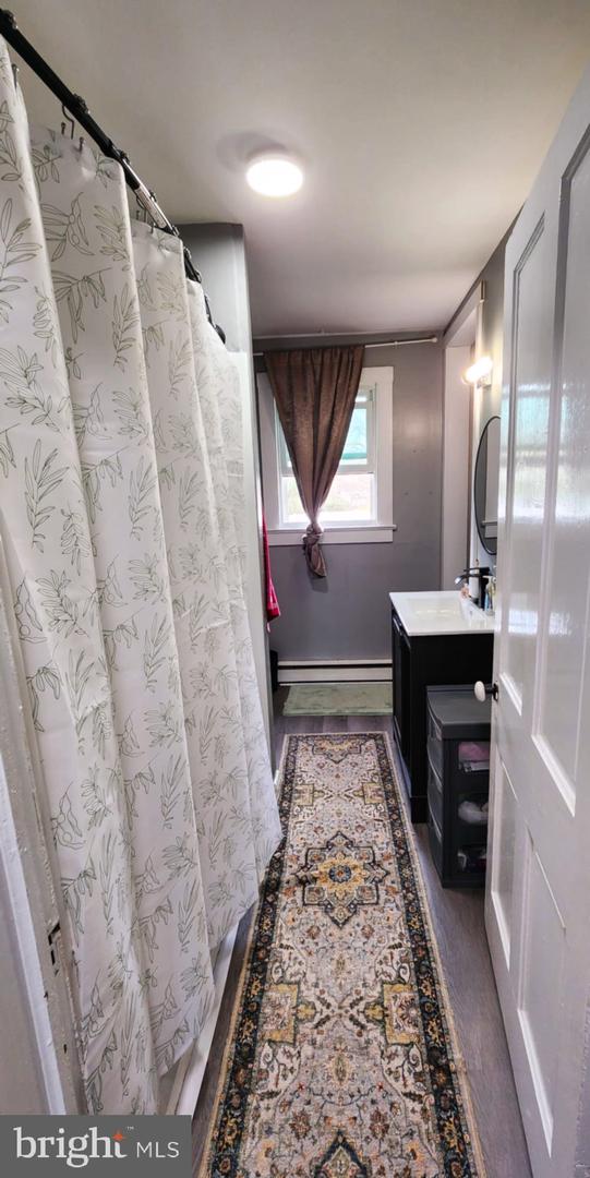 404 N FRANKLIN ST, REMINGTON, Virginia 22734, 4 Bedrooms Bedrooms, ,2 BathroomsBathrooms,Residential,For sale,404 N FRANKLIN ST,VAFQ2016240 MLS # VAFQ2016240