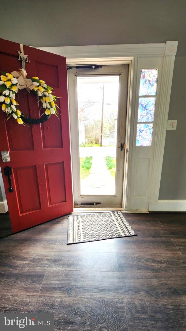 404 N FRANKLIN ST, REMINGTON, Virginia 22734, 4 Bedrooms Bedrooms, ,2 BathroomsBathrooms,Residential,For sale,404 N FRANKLIN ST,VAFQ2016240 MLS # VAFQ2016240